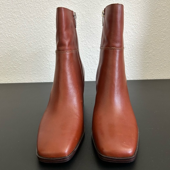 NEW MARC FISHER SIZE 8M DAIREY Cognac Square Toe Block Heel LEATHER Booties - Picture 4 of 8